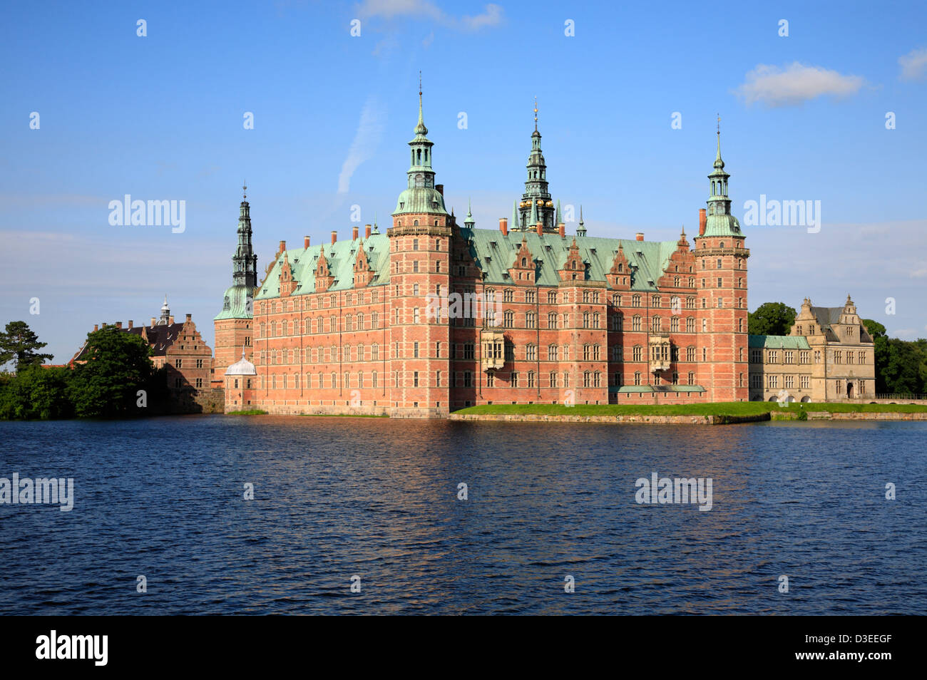 Il Castello di Frederiksborg in stile rinascimentale olandese a Hillerød, Hilleroed o Hillerod, nel Nord Sealand, Danimarca. Foto Stock