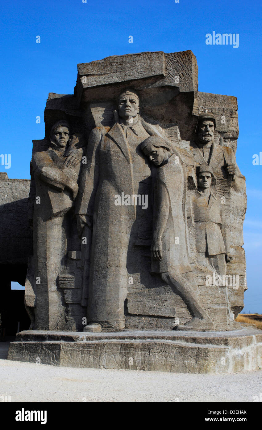 L'Ucraina. La Crimea. Memoriale per la difesa della cava Adzhimushkay, 1982, contro l'occupazione nazista nel 1942. Foto Stock
