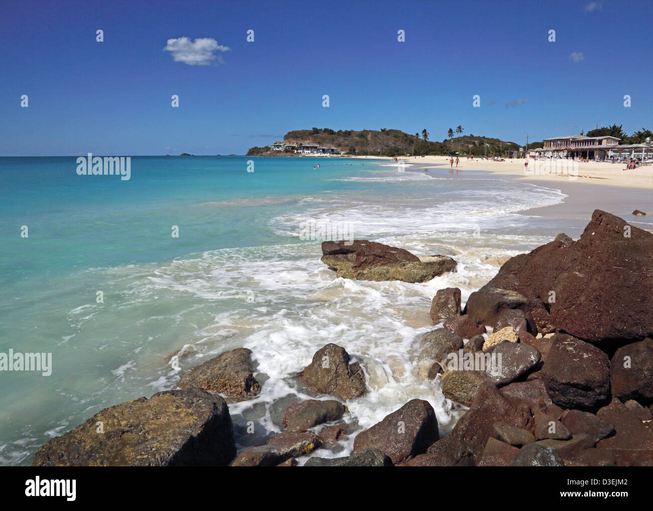 Spiaggia di legno scuro,ANTIGUA Foto Stock