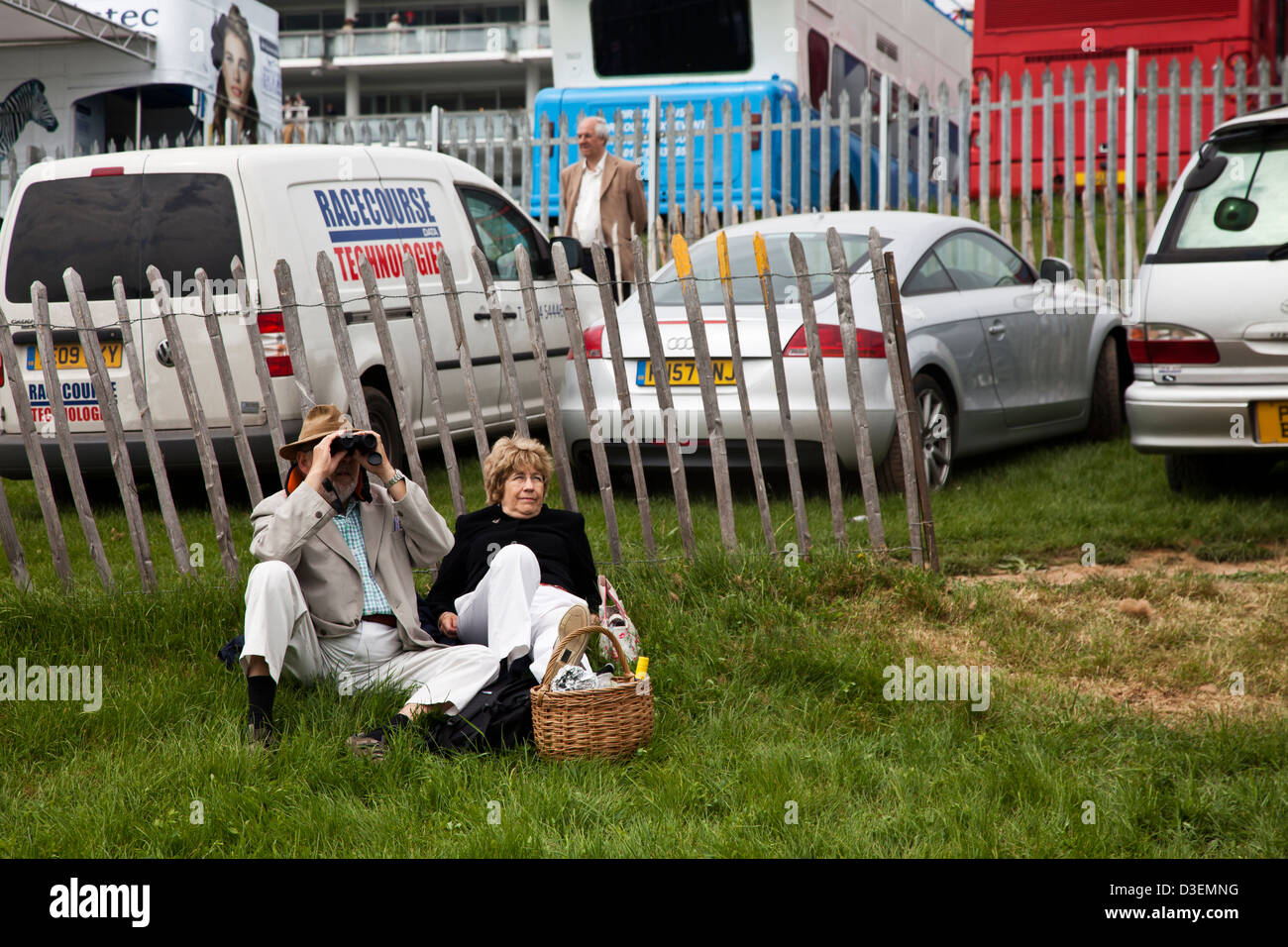 I visitatori di Epsom Race Course , Epsom, Inghilterra Foto Stock