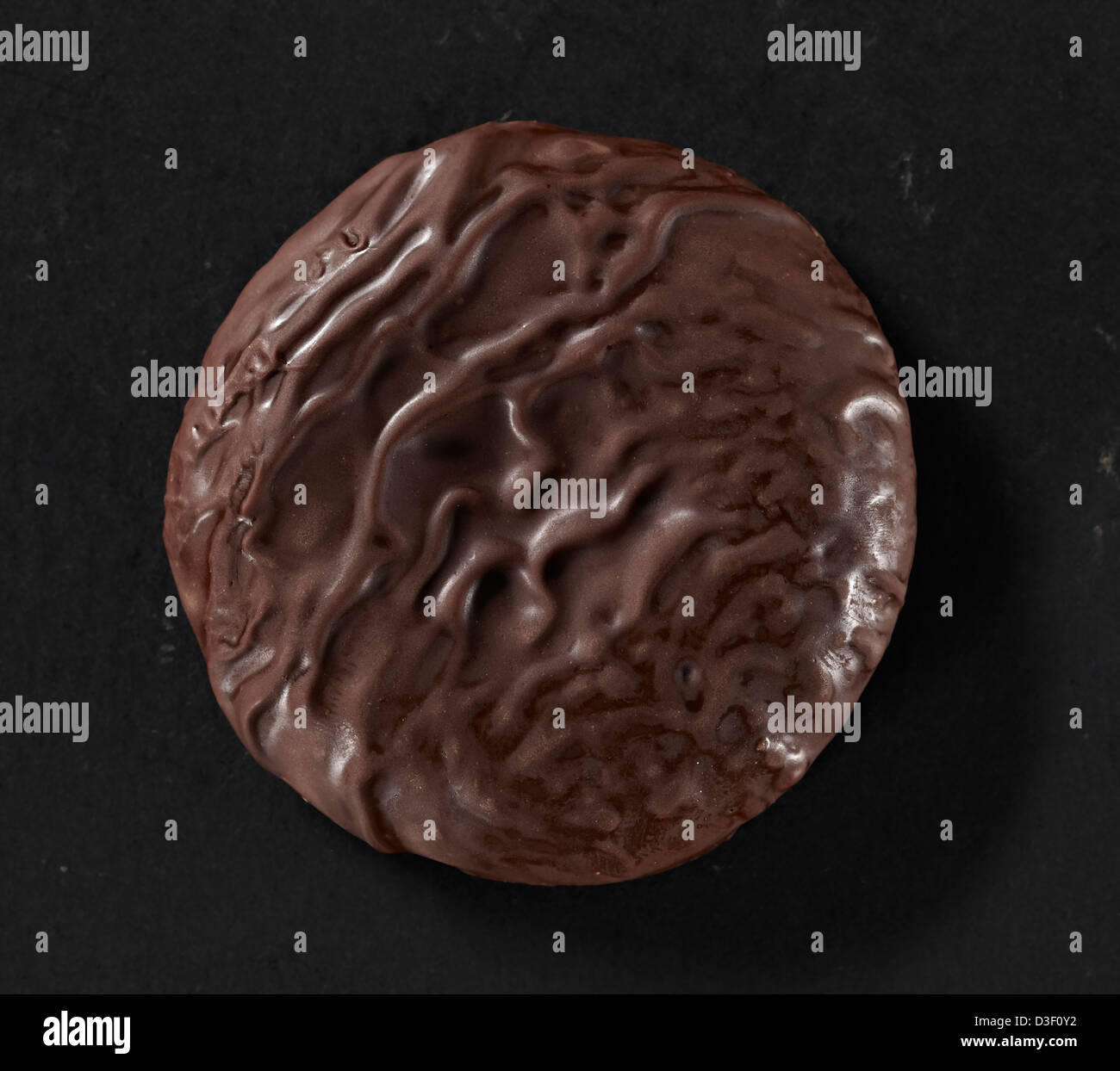 Ricoperta di cioccolato biscotto cookie close up Foto Stock