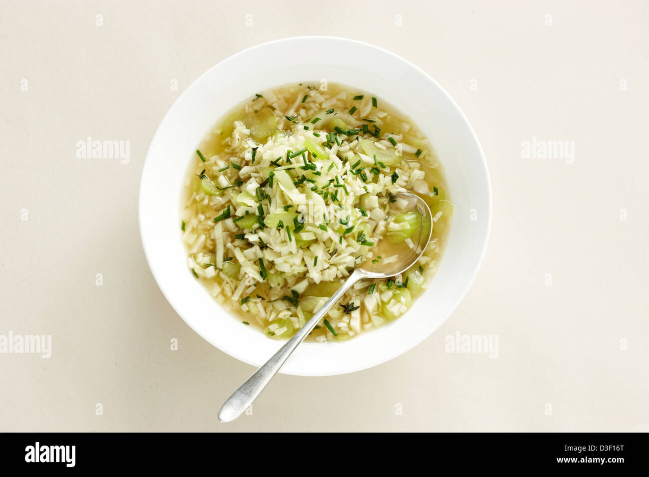 La zuppa di cavolo e cucchiaio Foto Stock