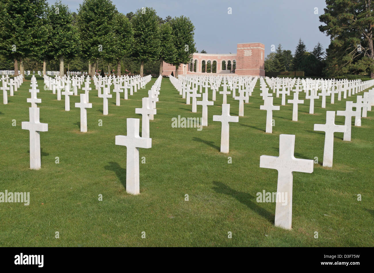 Il Colonnade memorial nella Oise-Aisne Cimitero Americano, Fère-en-Tardenois, Aisne, Picardia, Francia. Foto Stock