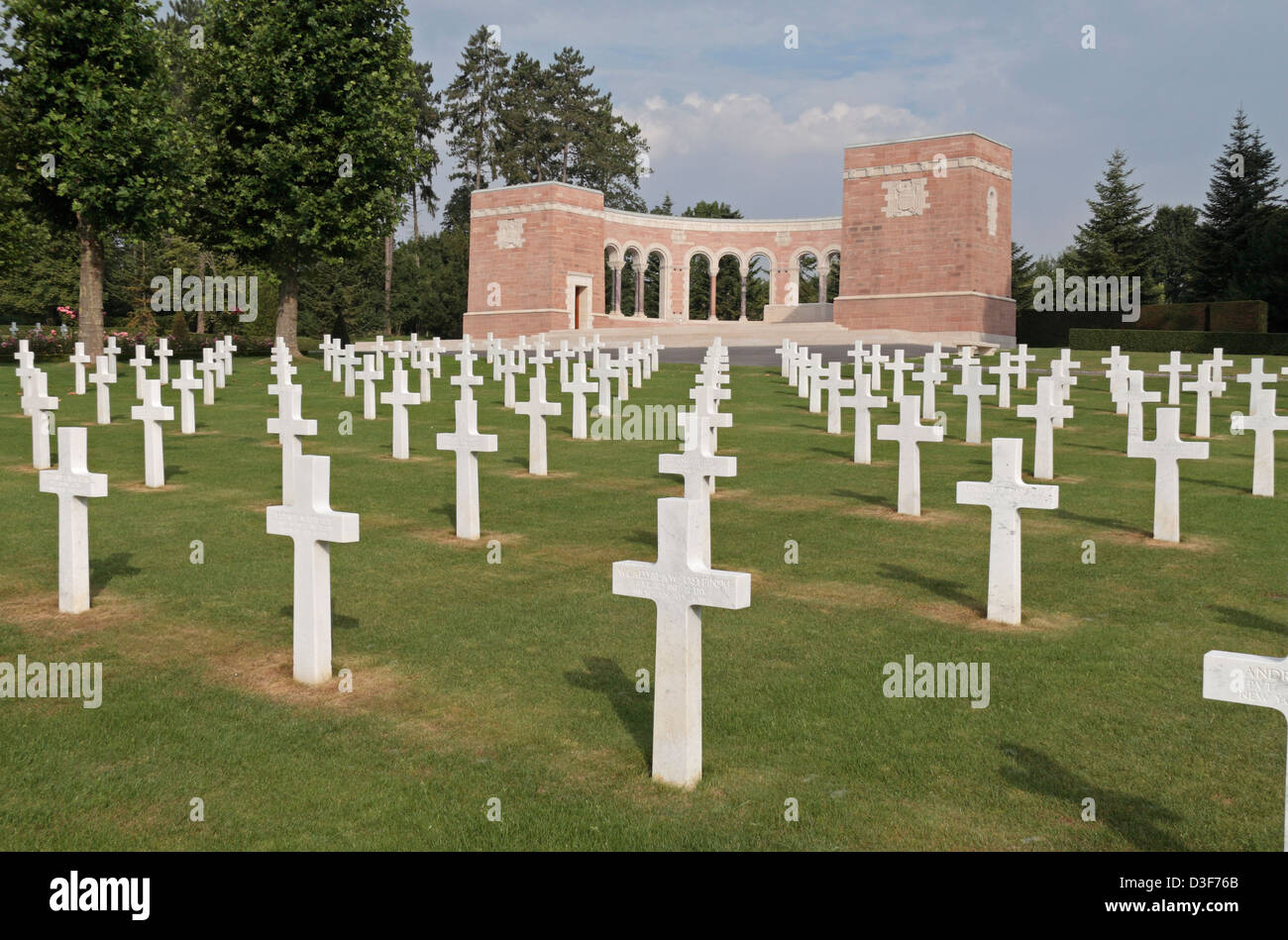 Il Colonnade memorial nella Oise-Aisne Cimitero Americano, Fère-en-Tardenois, Aisne, Picardia, Francia. Foto Stock