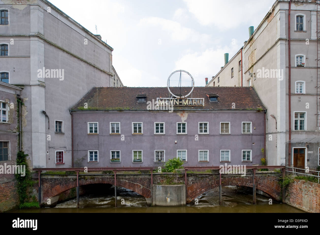 Wroclaw (Breslavia), Polonia, Mlyn tra Maria Cattedrale isola e isola di sabbia Foto Stock