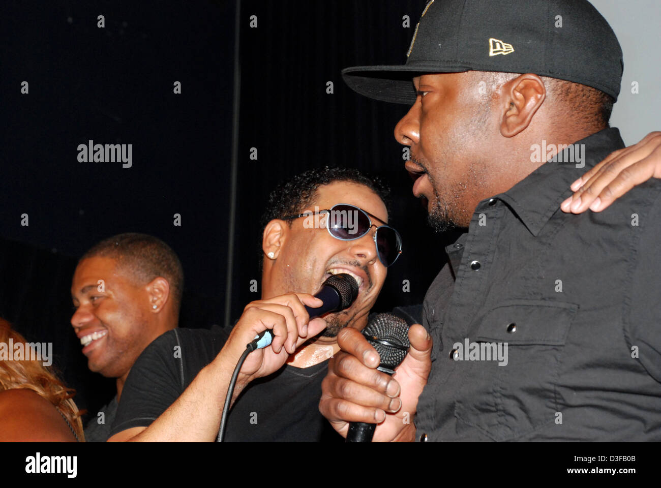 AL B. sicuro e Bobby Brown AL B. sicuro festa di compleanno Foto Stock