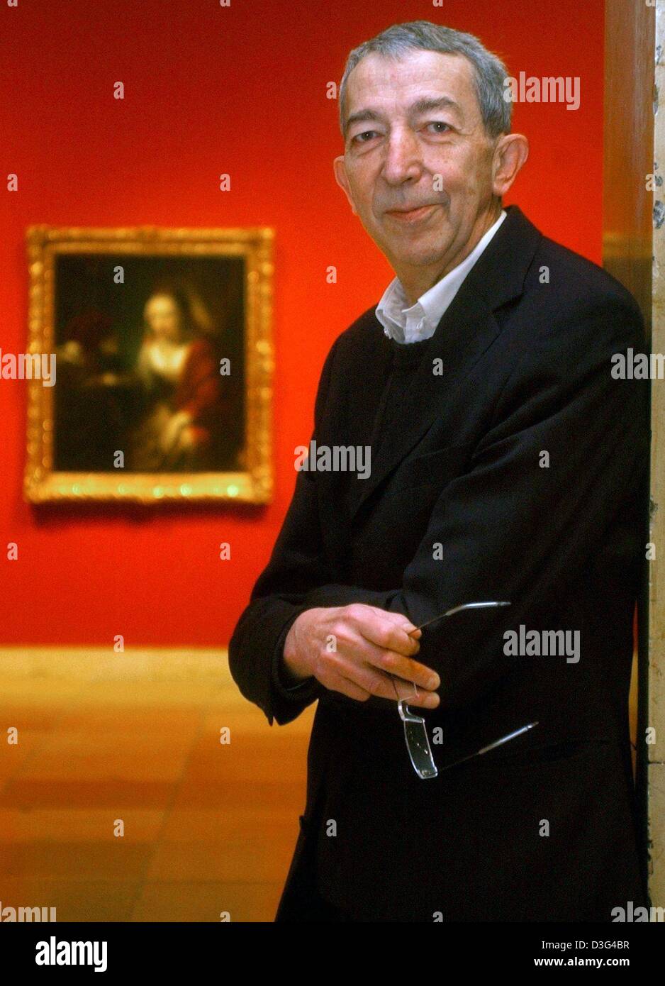 (Dpa) - Christoph Vitali, direttore della Haus der Kunst (casa d'arte), pone al museo e galleria d'arte di Monaco di Baviera, Germania, il 6 febbraio 2003. Lo Svizzero nato jurisprudent e storico dell'arte è stato curatore della Haus der Kunst per gli ultimi dieci anni. Durante questo periodo di tempo la galleria e museo sperimentato esposizioni uniche di classici e moderni pittori. Dieci anni e più t Foto Stock