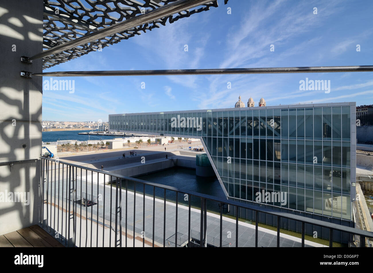 Villa Mediterranée Exhibition Hall and Events Venue dal Museo MUCEM di Rudy Ricciotti Marsiglia Provenza Francia Foto Stock