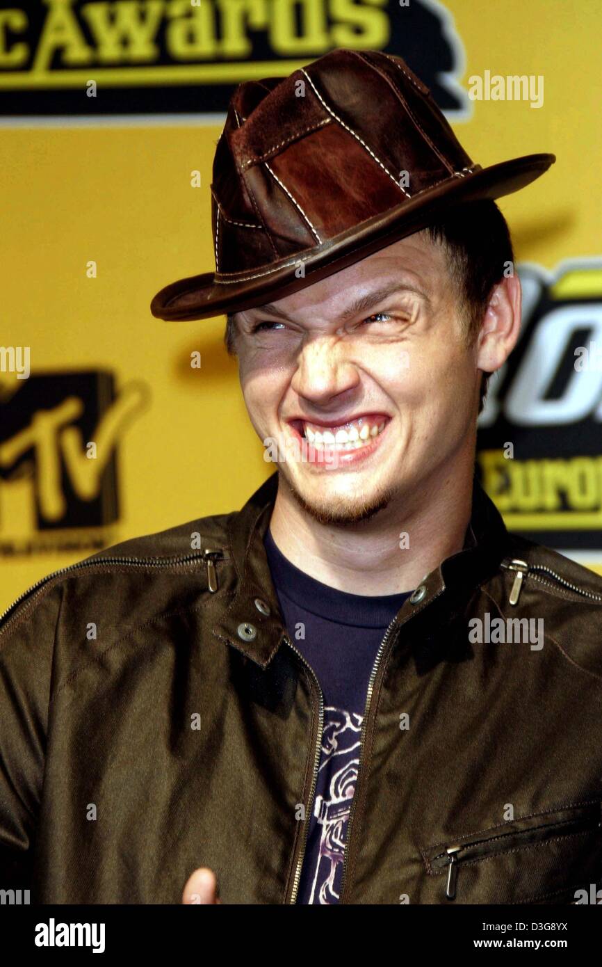 (Dpa) - 'Back Street Boy' Nick Carter tira una faccia durante gli MTV Europe Music Awards a Roma, Italia, 18 novembre 2004. Foto Stock