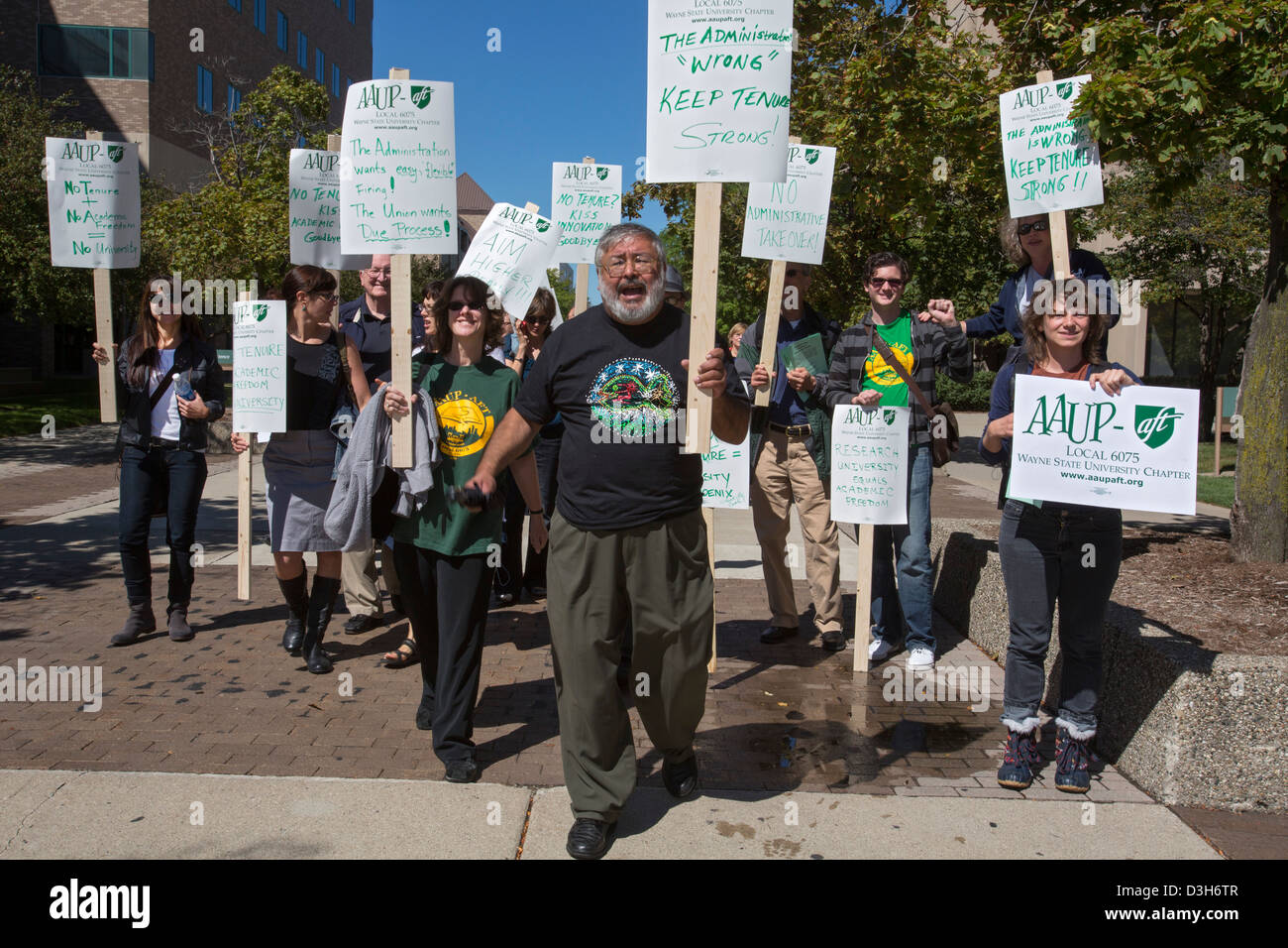 Docenti presso la Wayne State University protestare contro la mancanza di progressi in unione negoziati di contratto Foto Stock