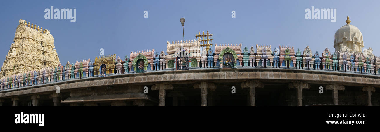 Tempio di Shiva ingresso in Kanchipuram, Tamil Nadu, India, Asia Foto Stock