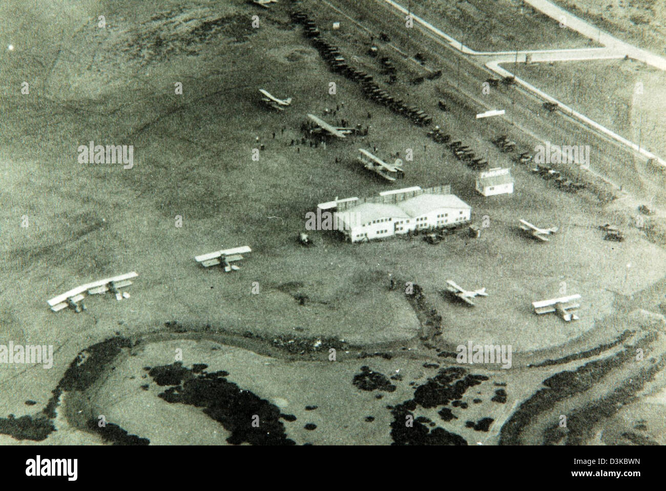 Dutch Flats TC Ryan Air Field è uno storico sito dell'aviazione, noto per il suo ruolo nell'addestramento dei primi voli e nelle attività di volo. Il campo d'aviazione servì come luogo importante per le operazioni di volo sia militari che civili durante i suoi anni di attività. Foto Stock