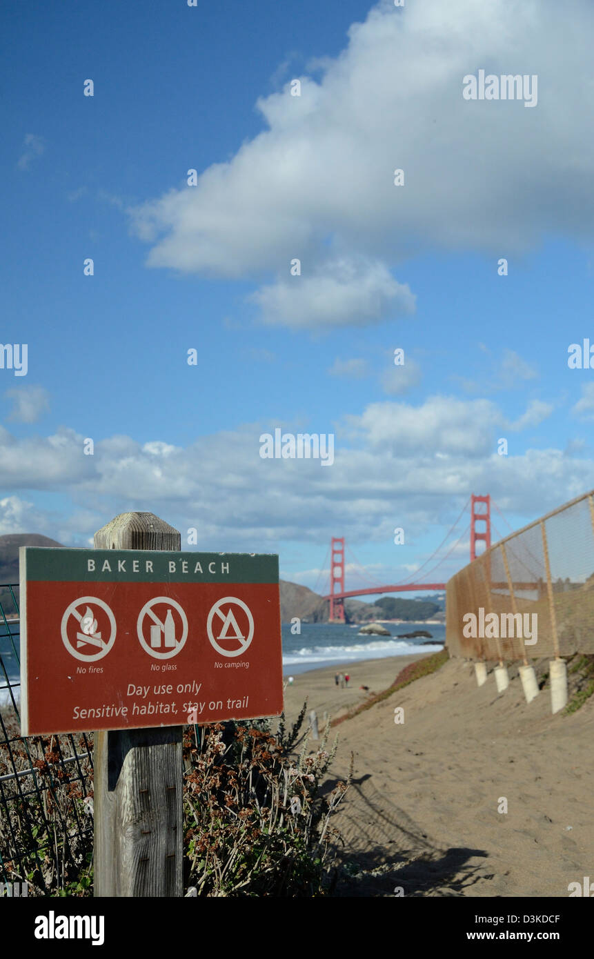 Segno di un ingresso Al Baker Beach in San Francisco Foto Stock