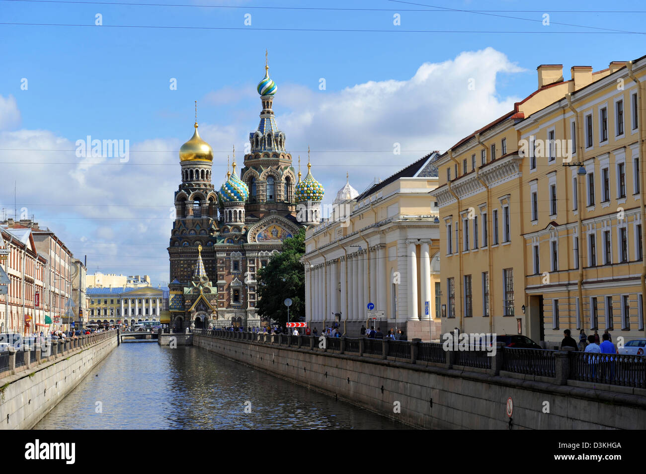 La Chiesa del Sangue Versato e Griboyedov Canal a San Pietroburgo - Russia Foto Stock
