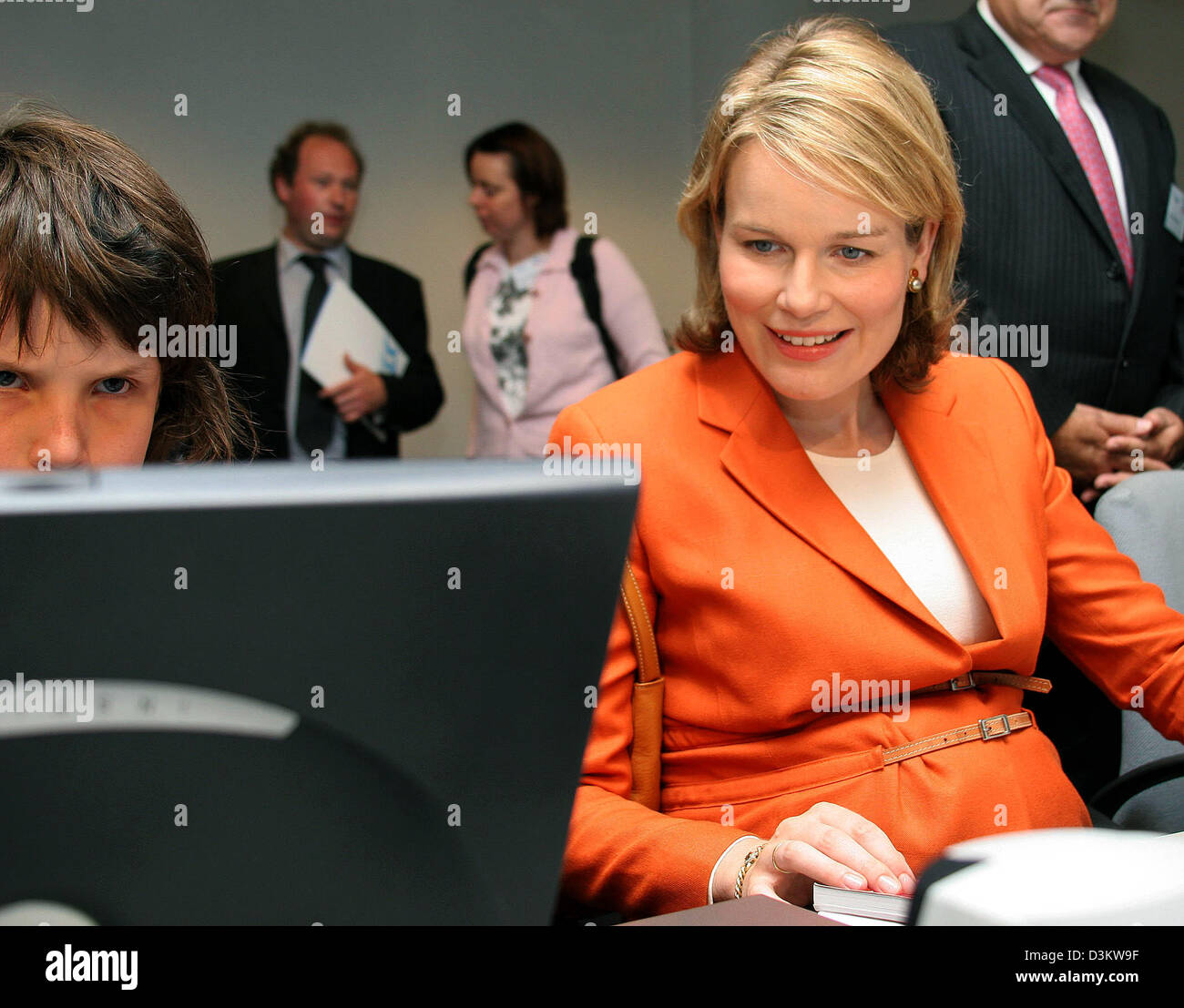 (Dpa) - la principessa Mathilde del Belgio in visita il progetto ICT (Information & Communication dalla tecnologia) e una giornata di studio per la fisica e mentale dei bambini disabili a Bruxelles, Belgio, martedì 14 settembre 2005. La principessa Mathilde è attualmente in stato di gravidanza con il suo terzo figlio. (Paesi Bassi) Foto Stock