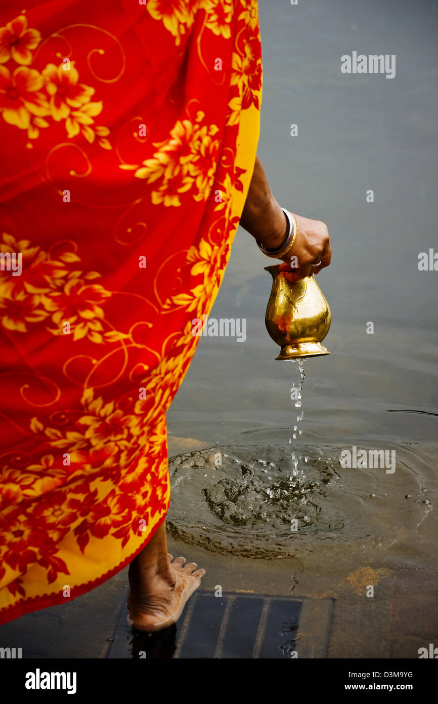 Offerte a divinità Indù a Grand Bassin a Ganga Talao lago, Maurizio Foto Stock