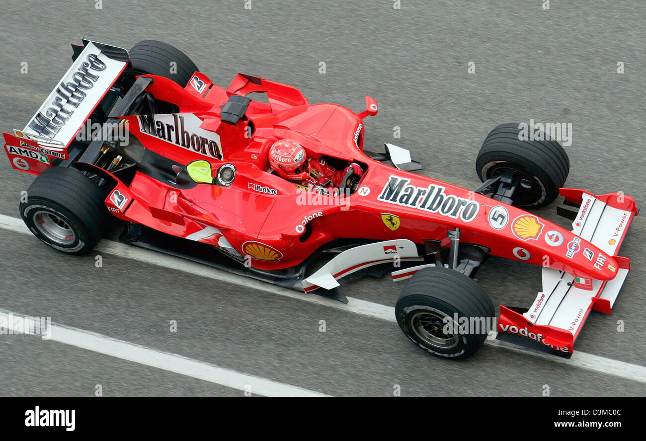 Ferrari 248 f1 immagini e fotografie stock ad alta risoluzione - Alamy