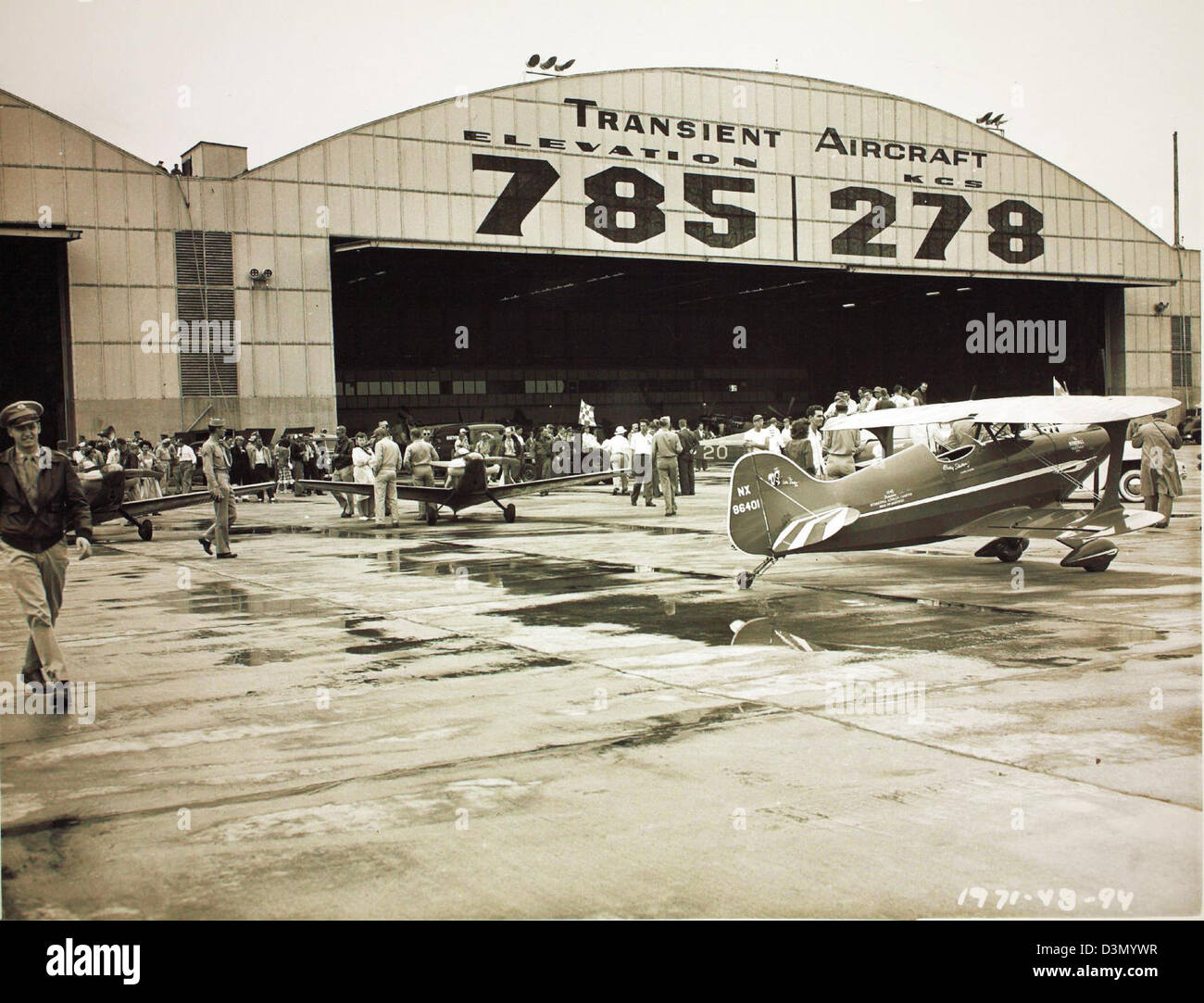 La National Air Race, che si tiene a Cleveland, Ohio, è una storica competizione aeronautica che comprende diverse categorie di gare aeree. Ha riunito alcuni dei migliori piloti del tempo, mostrando l'abilità e la velocità degli aerei durante l'età d'oro dell'aviazione. Foto Stock