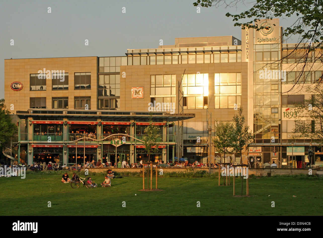 Magdeburg, Germania, shopping centre su Ulrichplatz Foto Stock
