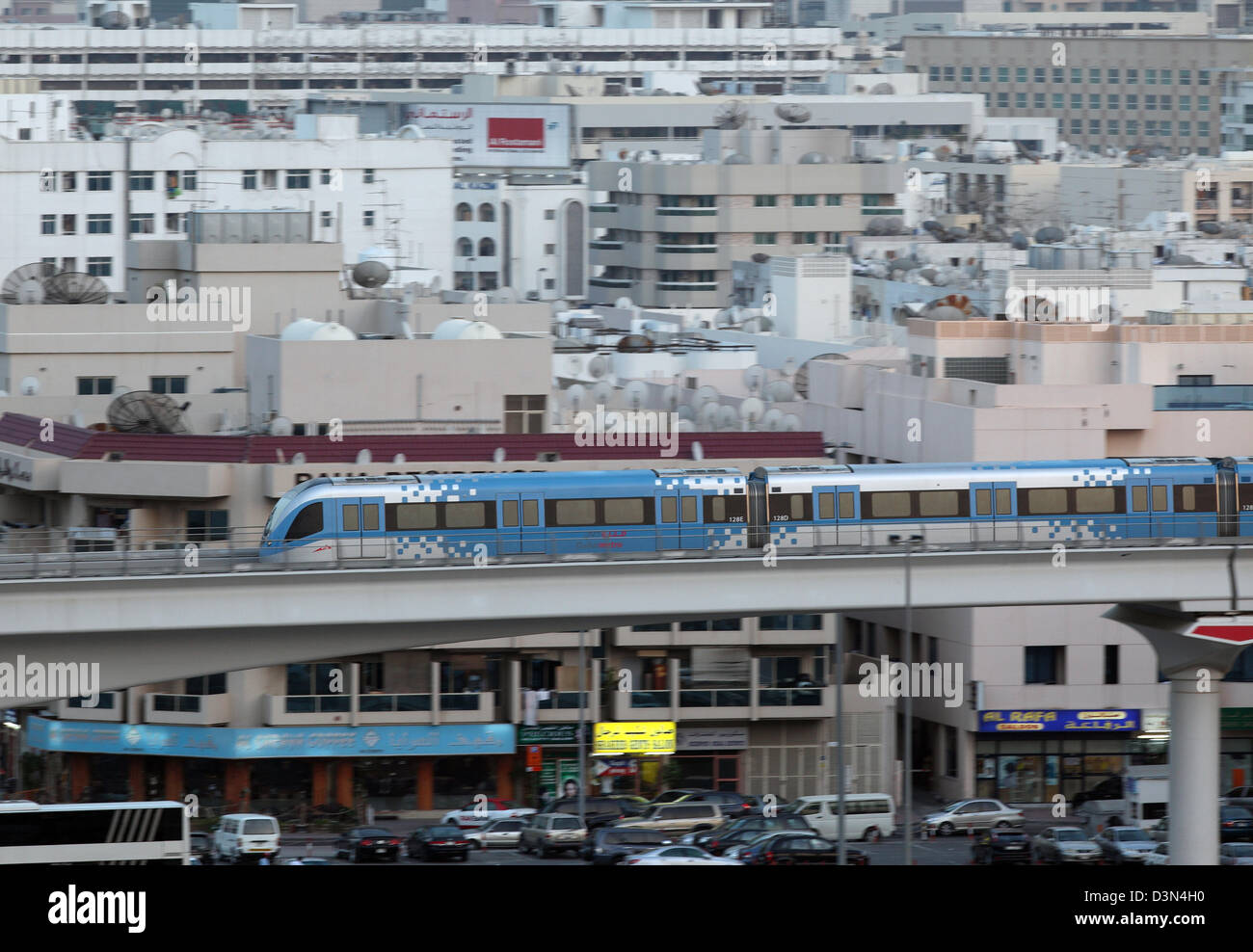 Dubai, Emirati Arabi Uniti Dubai Metro treno Foto Stock