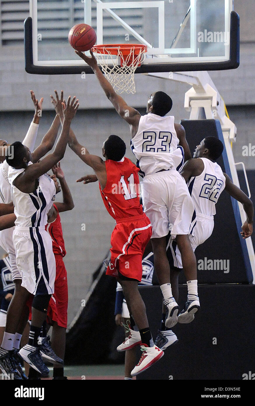 New Haven-- Hillhouse vs Wilbur Cross gioco d'azione. Hillhouse beat croce 52-31. Casolino Photo-Peter Foto Stock