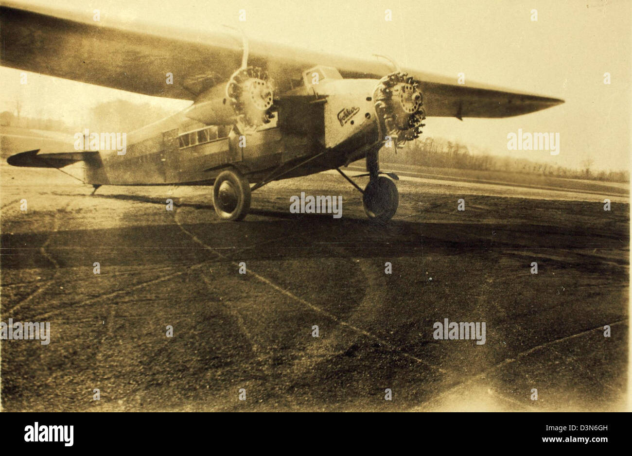 La Fokker Friendship ha completato uno storico volo transatlantico nel 1928, segnando un significativo successo nella storia dell'aviazione e il progresso delle capacità di volo a lungo raggio. Foto Stock