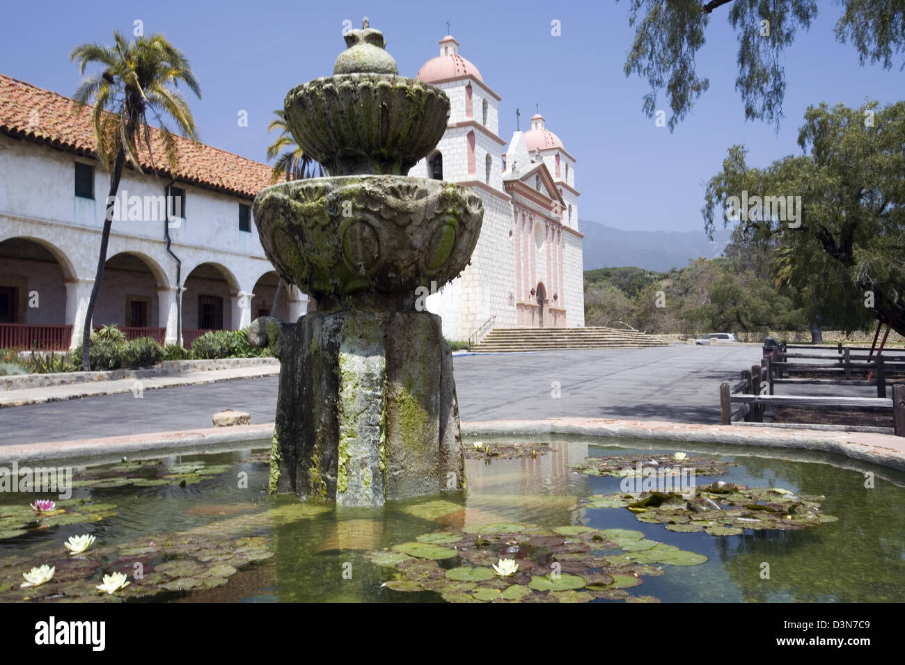 La missione di Santa Barbara, Santa Barbara, California, Stati Uniti d'America Foto Stock