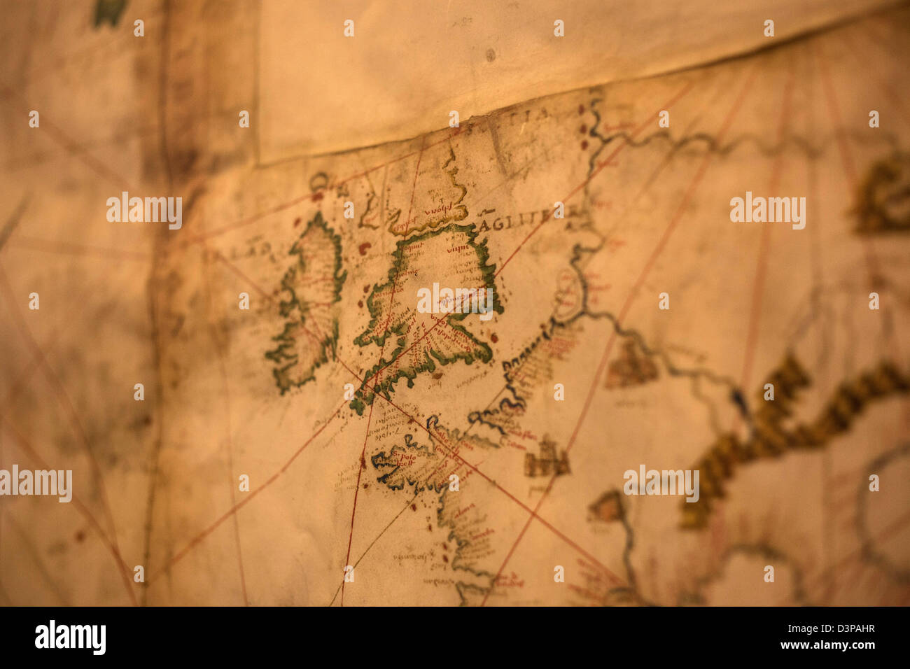 Mappa vecchia sul display in Vaticano che mostra il Regno Unito Foto Stock