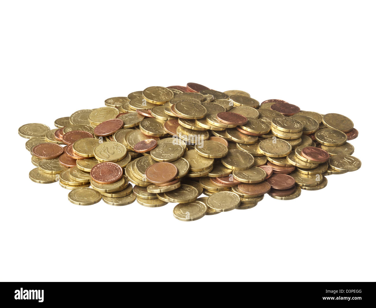 Un piccolo cambiamento, grande mucchio di monete in euro su sfondo bianco. principalmente 20 e 5 cent Foto Stock