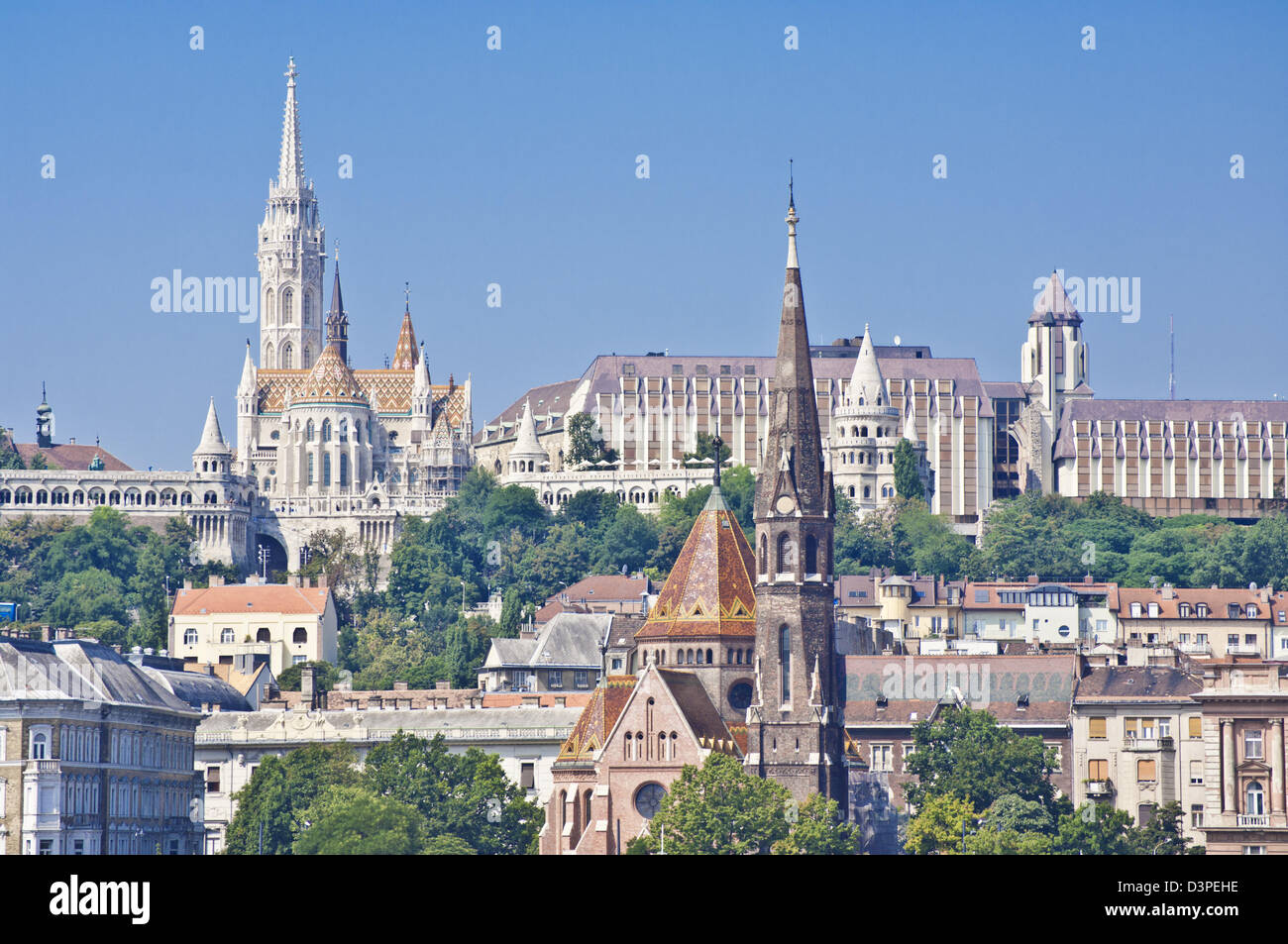 Matyas chiesa, Matyas templom e il bastione dei pescatori, Halaszbastya lato Buda Budapest, Ungheria, Europa UE Foto Stock