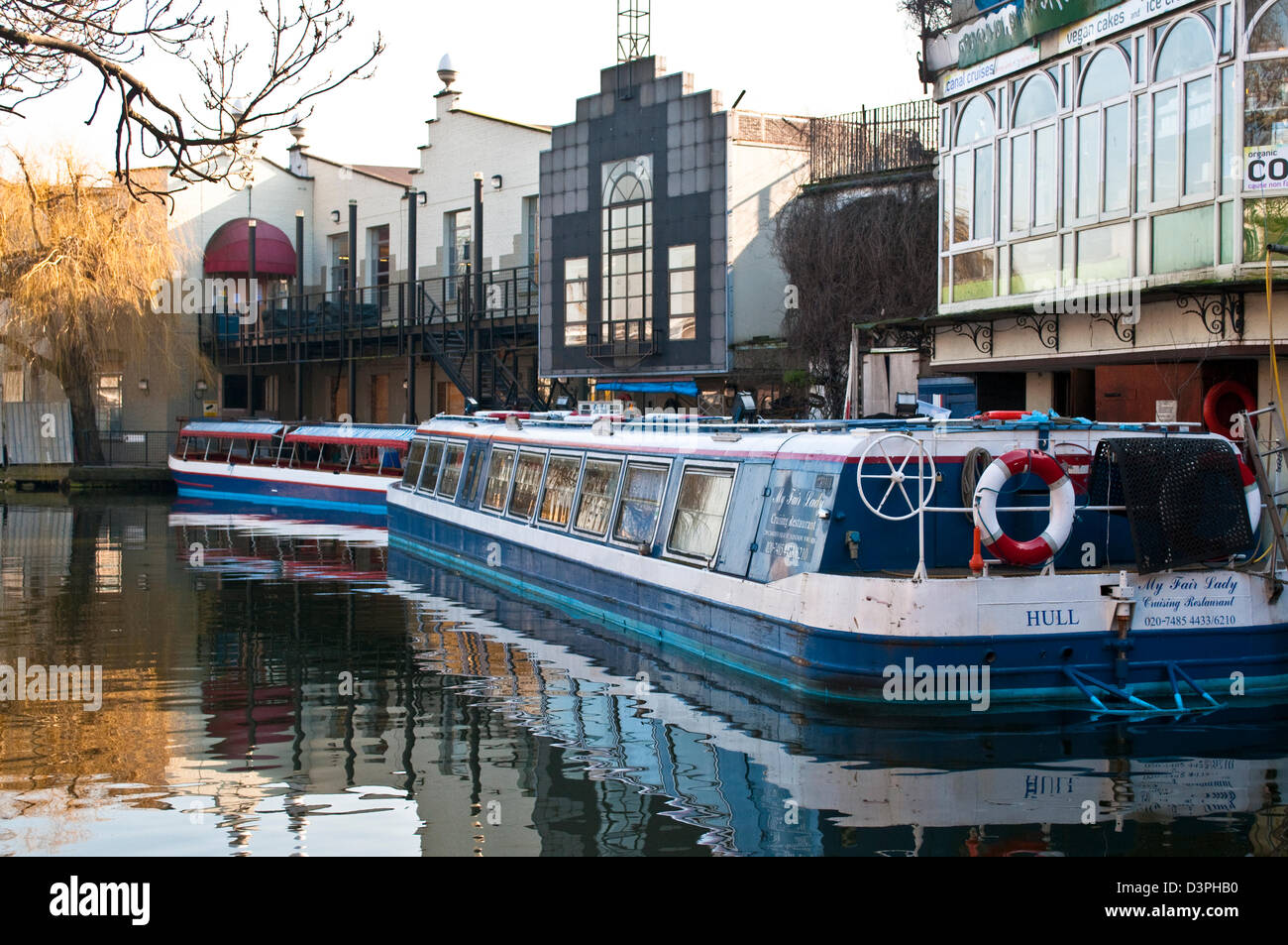 Barche in Camden Lock Canal, Camden Town, NW1, London, Regno Unito Foto Stock