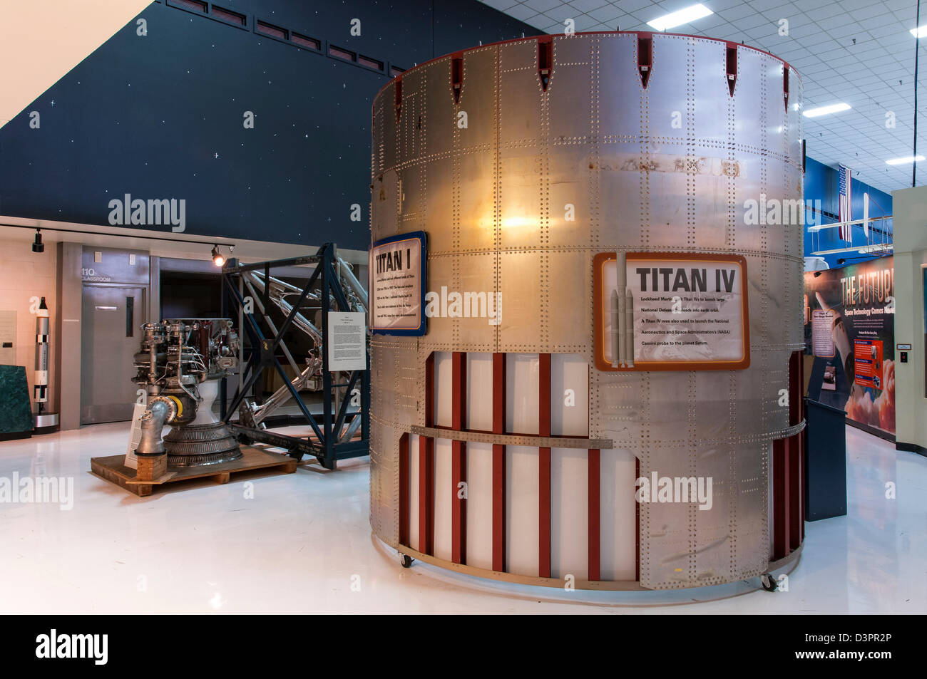 Titan missile display, Ali sopra le Montagne Rocciose Museo dell'aria e dello spazio, Denver, Colorado. Foto Stock