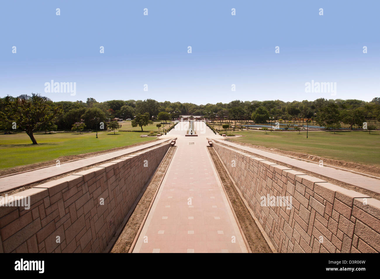 Alberi in un giardino, Raj Ghat, Delhi, India Foto Stock