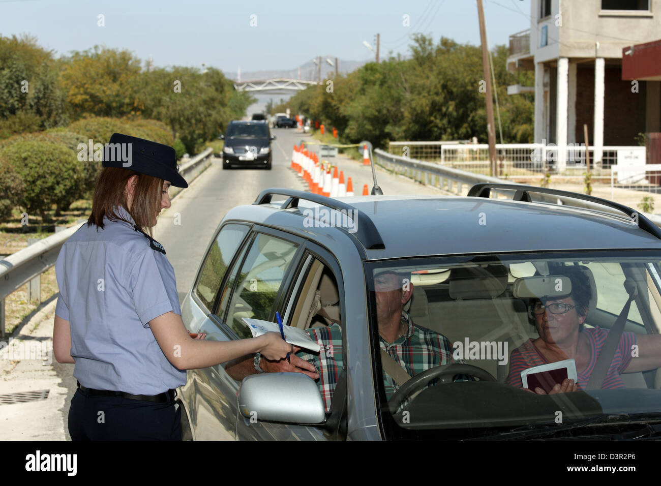 Attraversamento delle frontiere Ayios Dhometios, Nicosia, Cipro Foto Stock