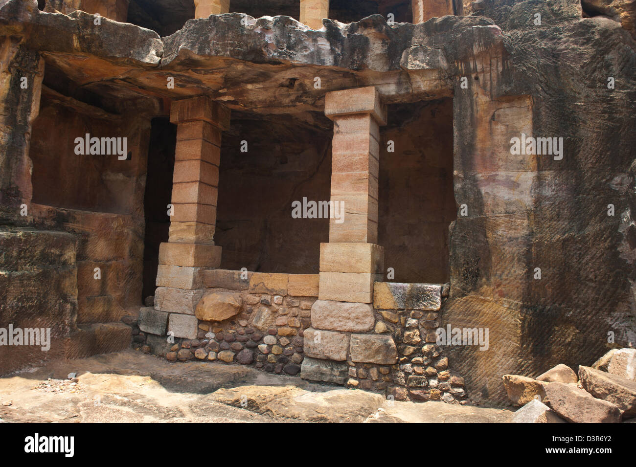 Rovine di un sito archeologico, Udayagiri e Khandagiri Grotte, Bhubaneswar, Orissa, India Foto Stock