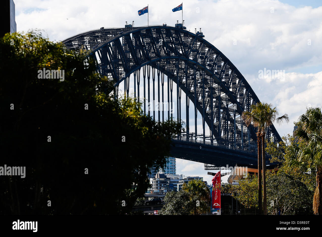 Sydney Harbour Bridge come si vede dal Circular Quay Foto Stock