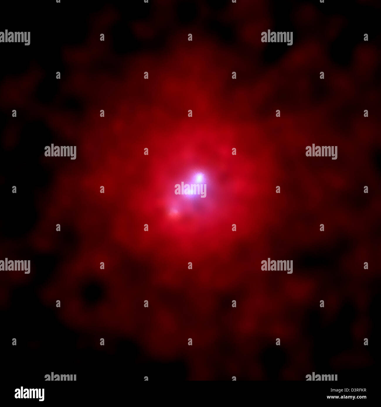 Una galassia di grandi dimensioni nel centro di un cluster di galassie situato nella costellazione Bostes. Foto Stock