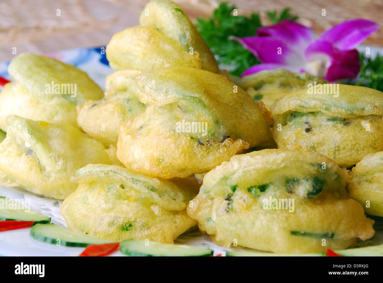 Il cibo in Cina--campo fritto con foglie di menta Foto Stock