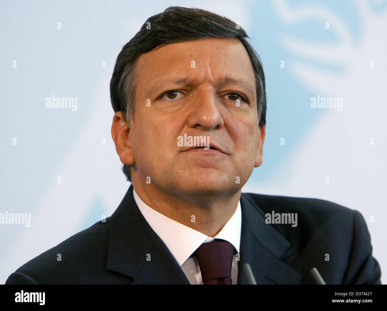 Il presidente della Commissione europea, portoghese José Manuel Durao Barroso, è raffigurato in una conferenza stampa nel corso della Cancelleria tedesca a Berlino, Germania, Mercoledì, 11 ottobre 2006. Barroso ha partecipato alla riunione del gabinetto a consultarsi con il governo circa la presidenza dell' Unione europea. Foto: Tim Brakemeier Foto Stock