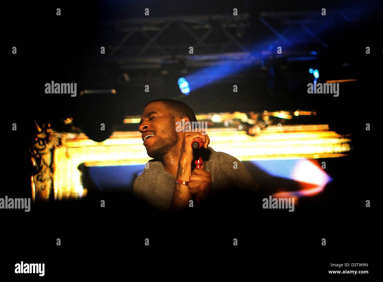 Johannesburg, Sud Africa. 24 febbraio 2013. Kid Cudi eseguendo per BlackBerry Secret Gig in Johannesburg, Sud Africa, il 24 febbraio 2013. (Foto di Gallo Immagini / Tempi / Moeletsi Mabe/Alamy Live News) Foto Stock