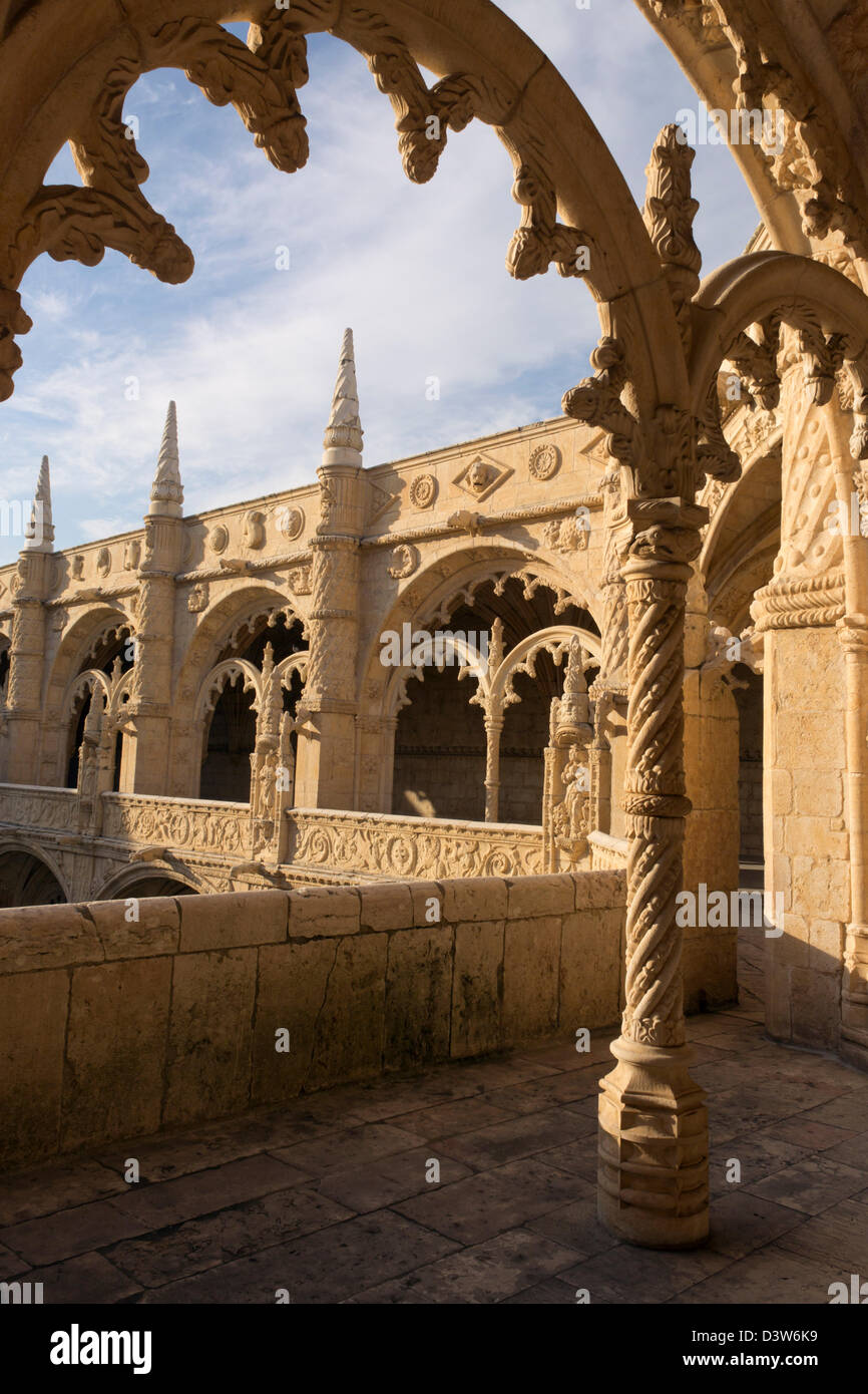 Lisbona, Portogallo. Il monastero di Hieronymites o El Monasterio de los Jerónimos de Santa María de Belém. Foto Stock