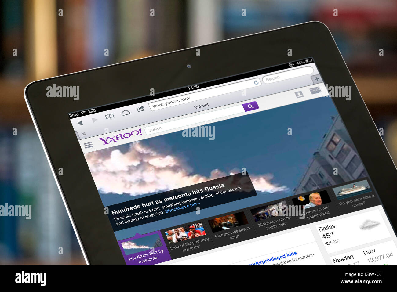 Yahoo USA cerca e il lato anteriore della pagina visualizzata su una quarta generazione di iPad Foto Stock