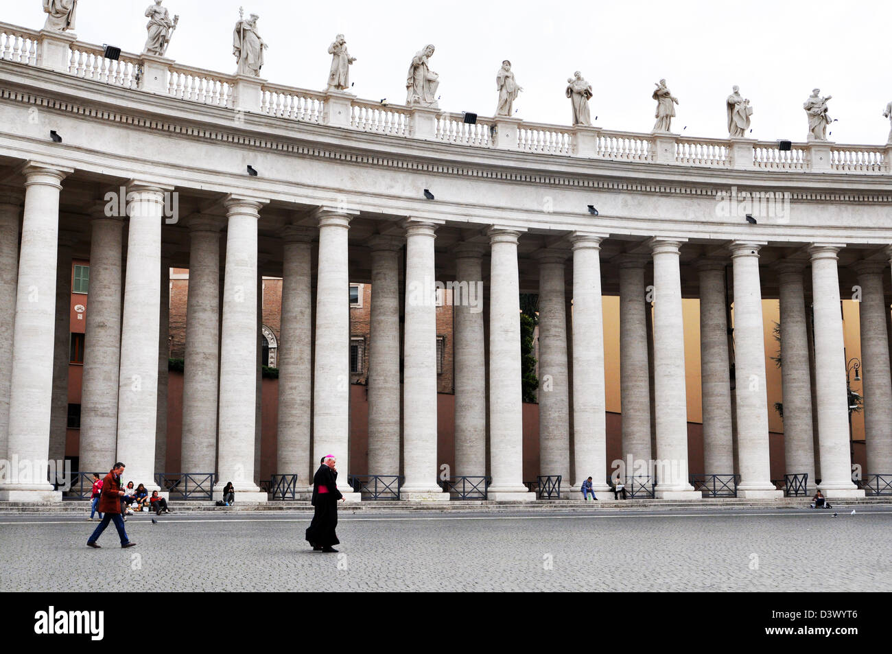 Colonne romane, piazza San Pietro e la Città del Vaticano, Roma, Italia Foto Stock