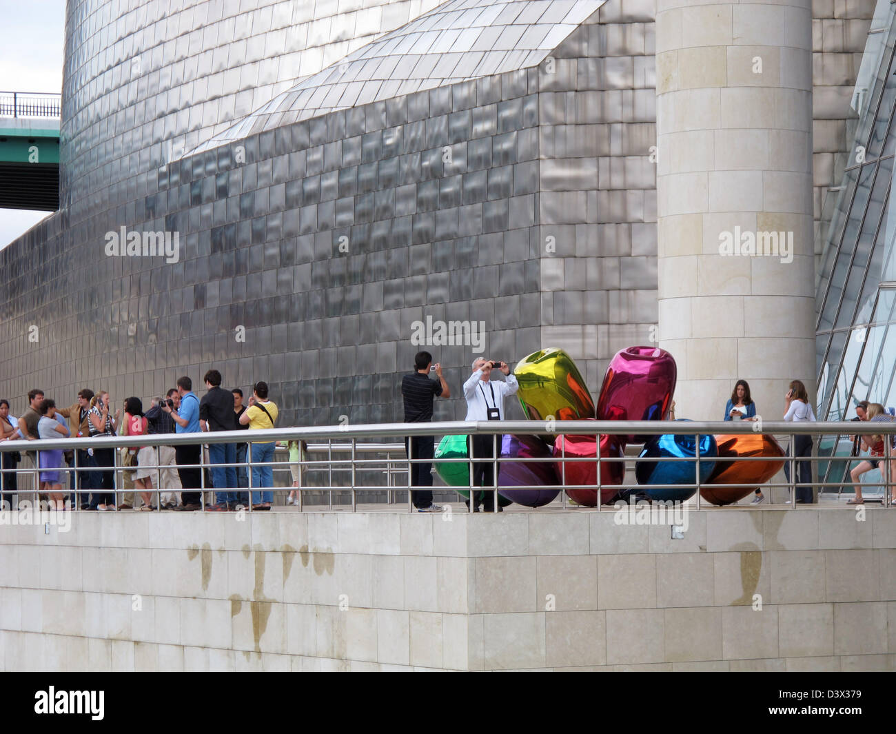 I Tulipani di Jeff Koons,museo Guggenheim,Frank Gehry architetto,Bilbao,paese basco,Biscaglia provincia,Spagna Foto Stock