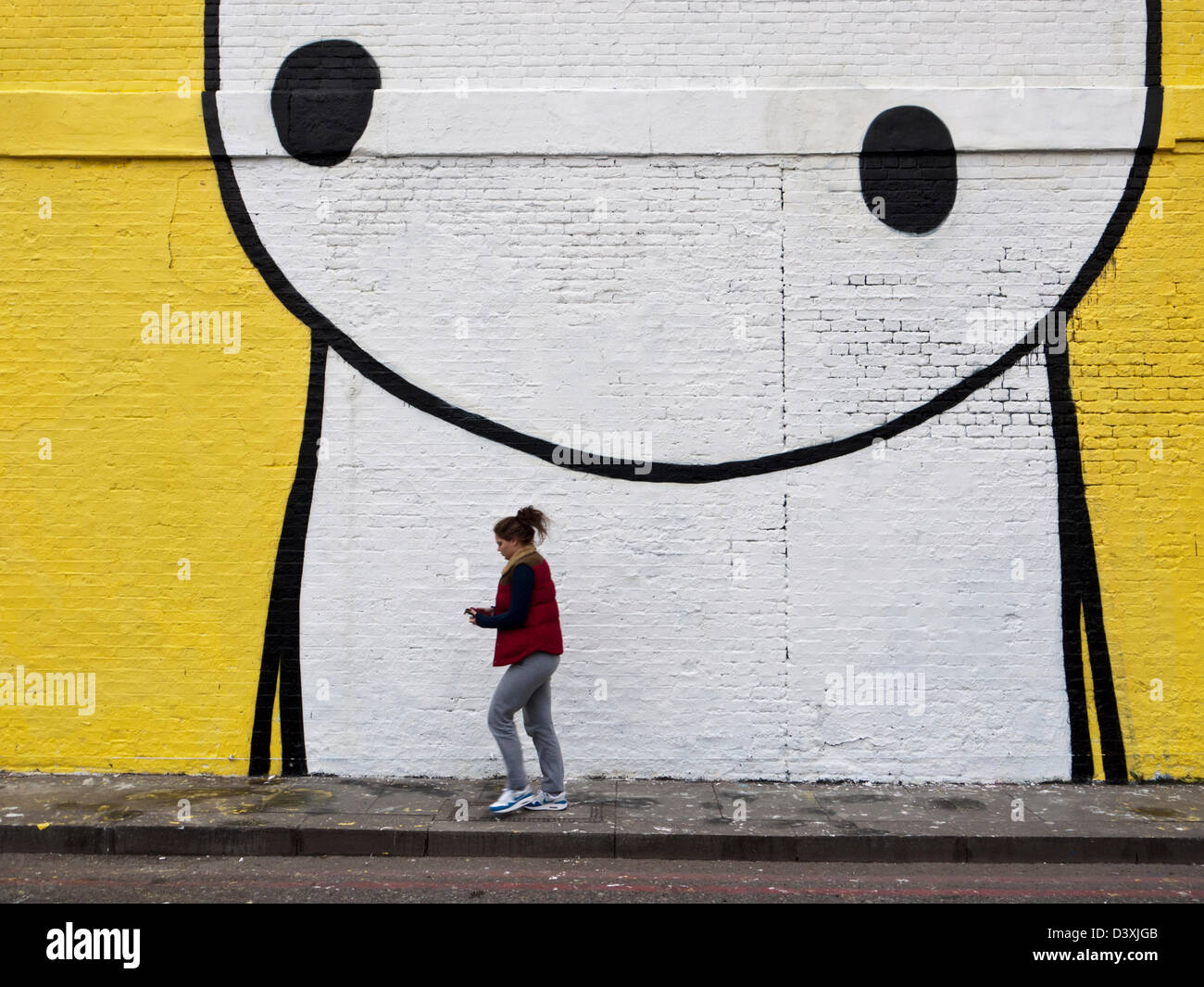 Arte di strada dall'artista Stik in Shoreditch, Londra. Foto Stock