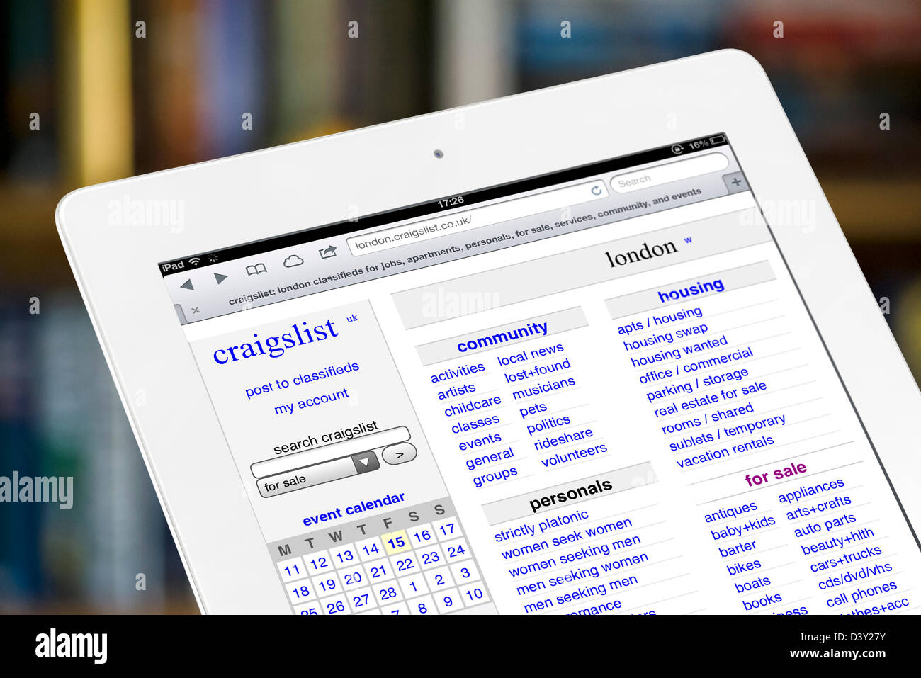 Craigslist.co.uk, la pubblicità classificata sito, visualizzati su una quarta generazione di iPad, REGNO UNITO Foto Stock