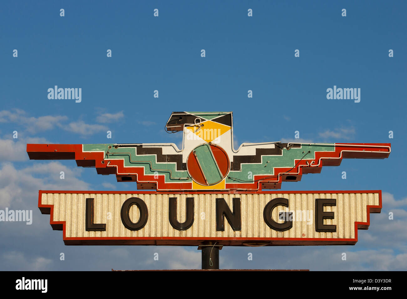 L'insegna al neon per La Thunderbird Lounge,Tucumcari,NM Foto Stock