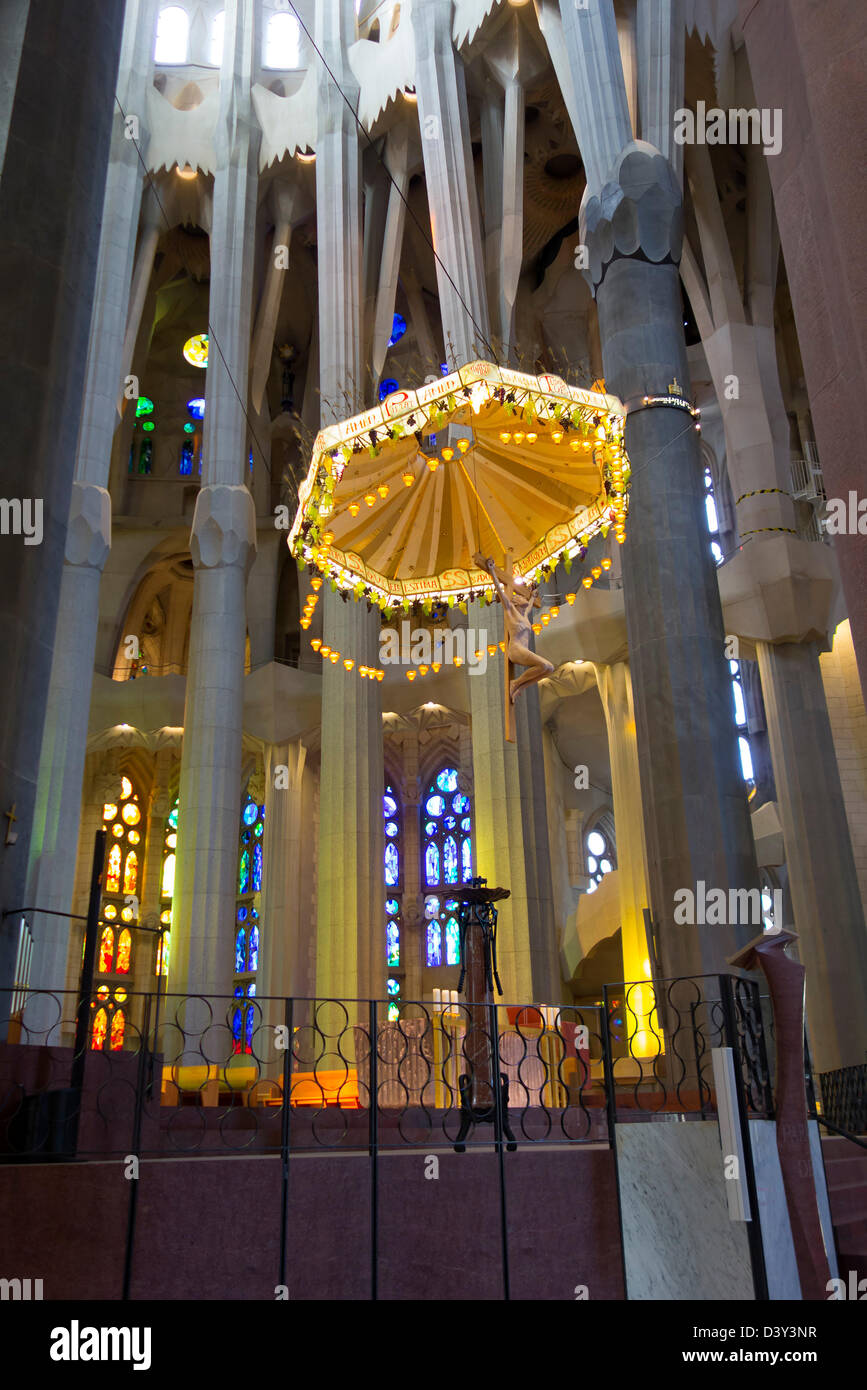 Interno della Basilica della Sagrada Familia a Barcellona, Spagna, Europa Foto Stock