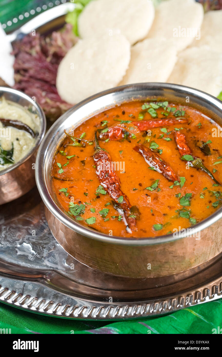 Sambar piatto di lenticchie. Cibo indiano. Foto Stock