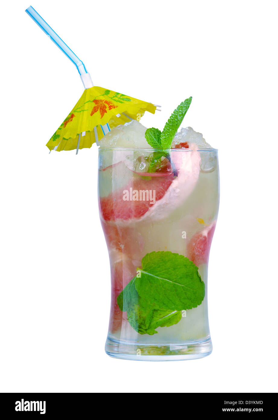 Il Mojito cocktail di pompelmo.isolato su bianco backgroun close up Foto Stock